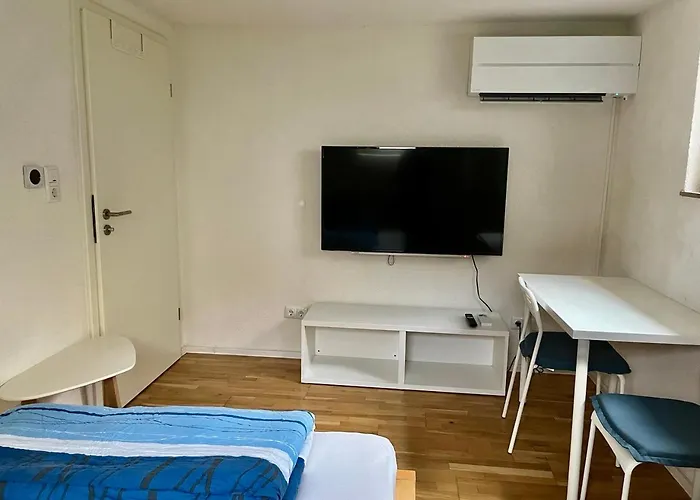Modernes Mit Separater Küche Apartamento Reutlingen